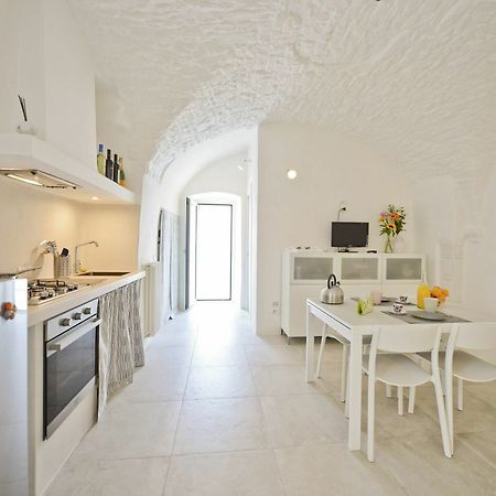 Casetta Arco Con Balcone Cisternino Eksteriør billede